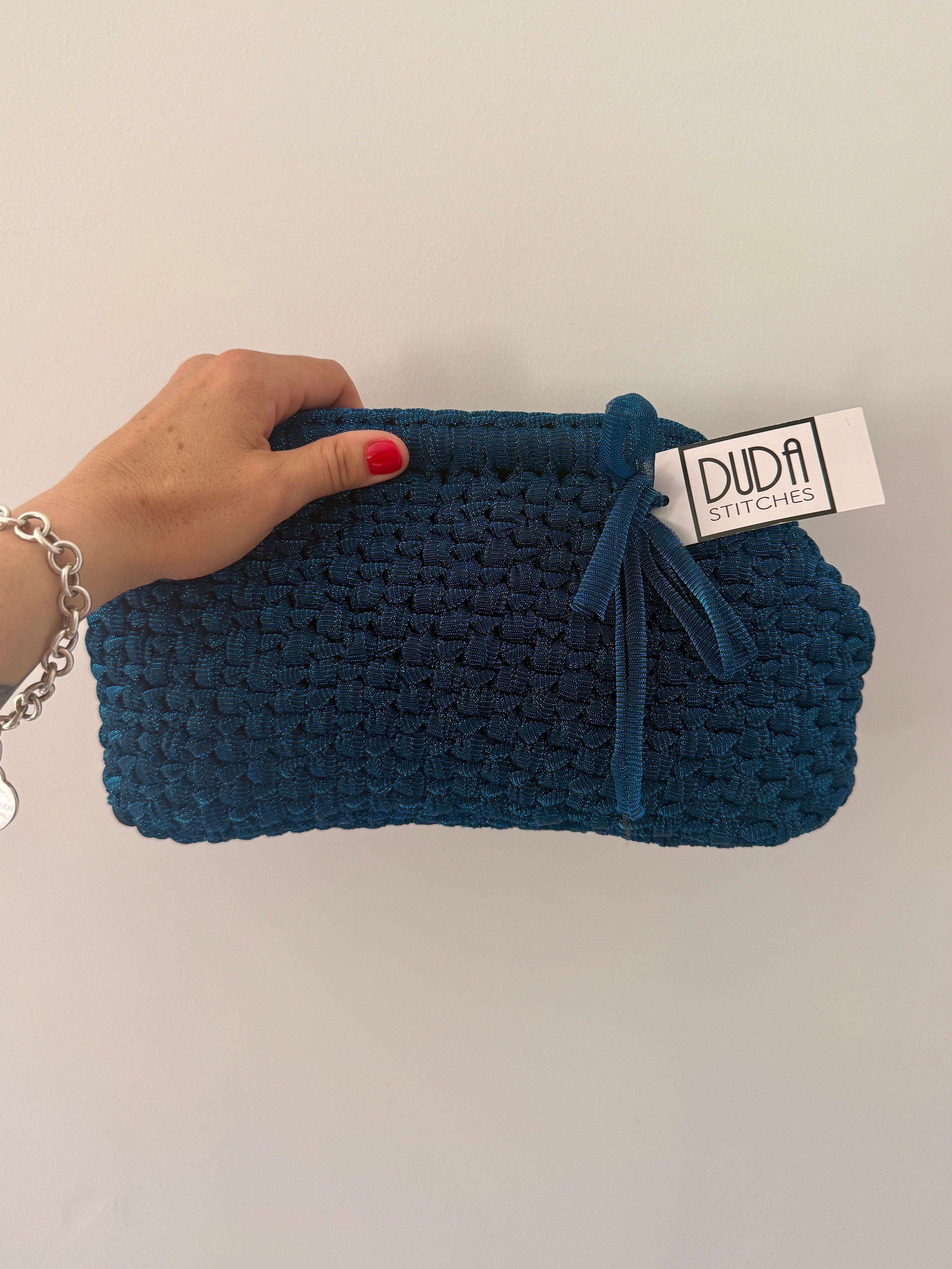 NOCCIOLA pochette standard in tulle bluette senza manico