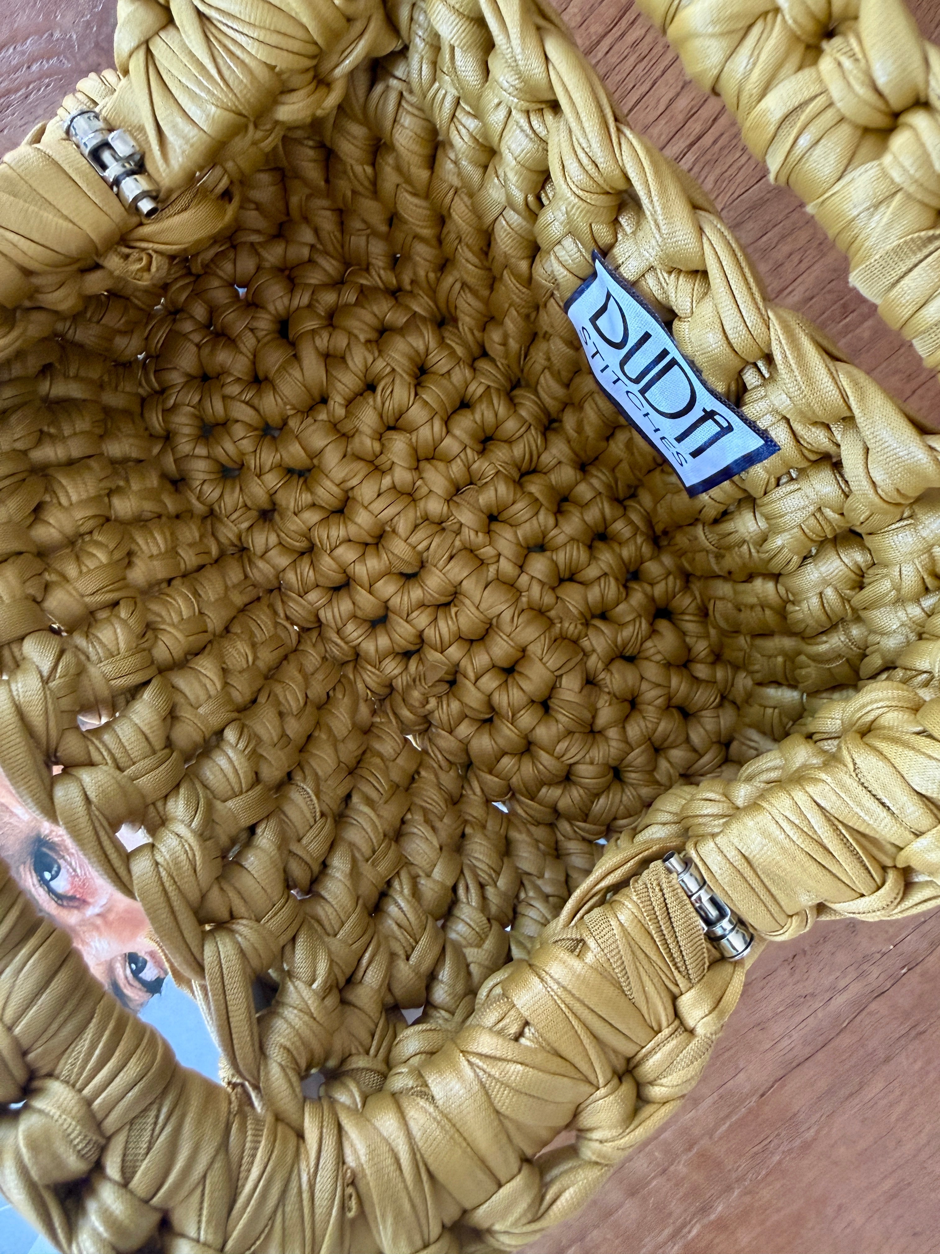 GIANDUIOTTA bag mini in ecopelle giallo senape con manico