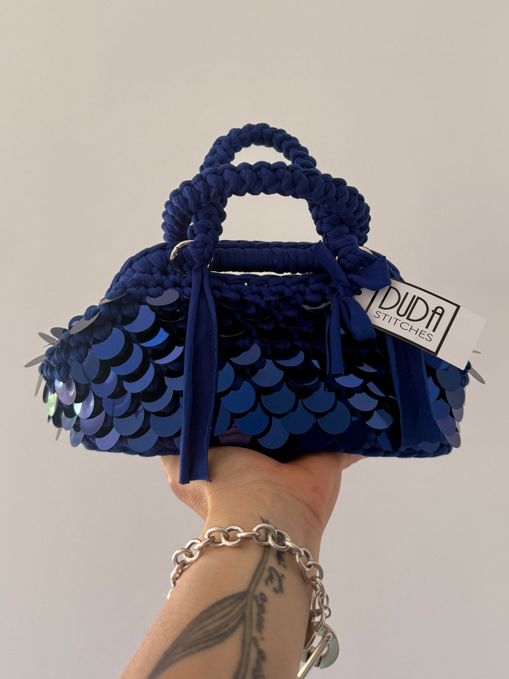 GIANDUIOTTA bag mini paillettes bluette con manico e doppia maniglia