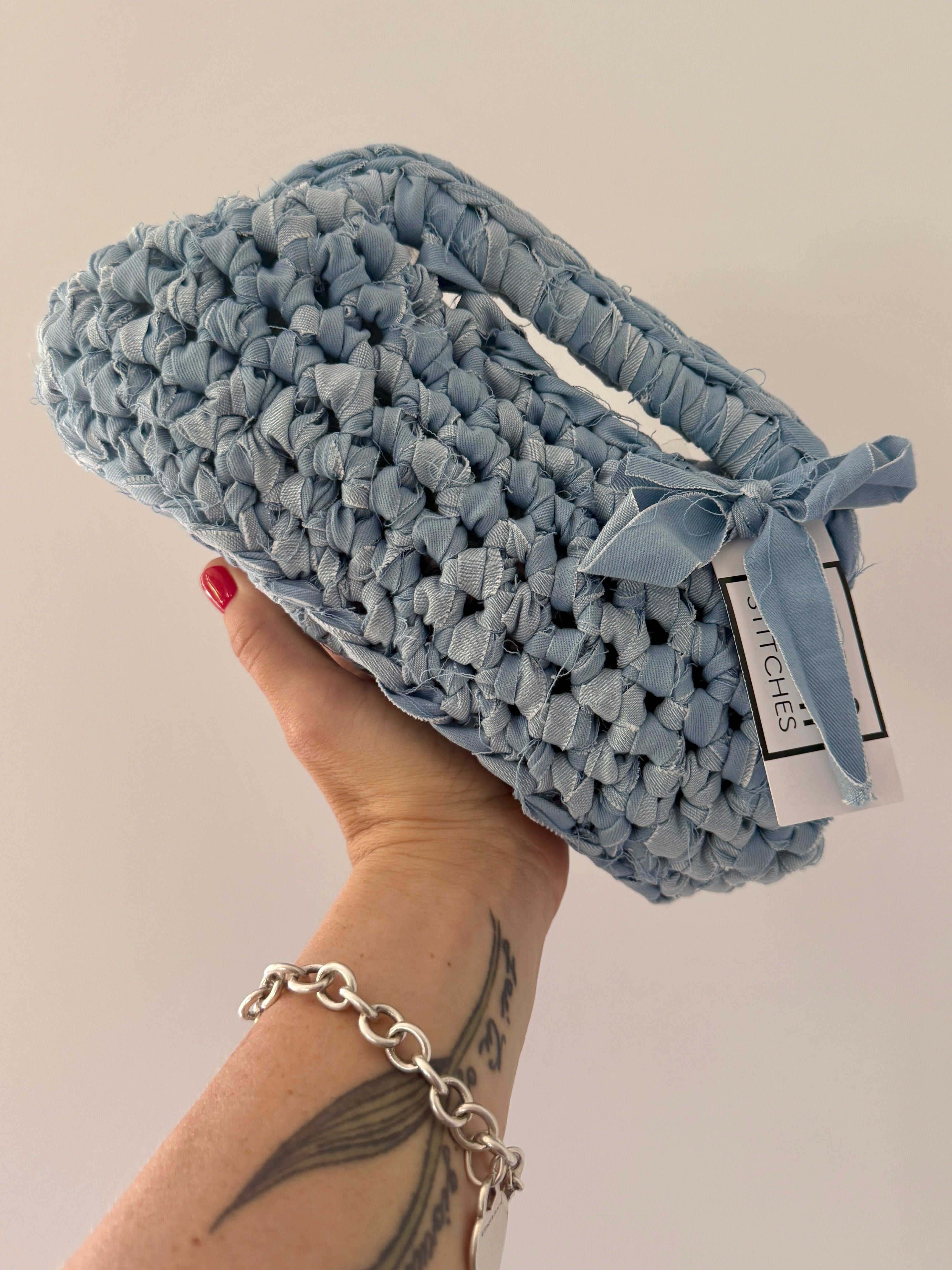 GIANDUIOTTA bag standard in denim chiaro con manico